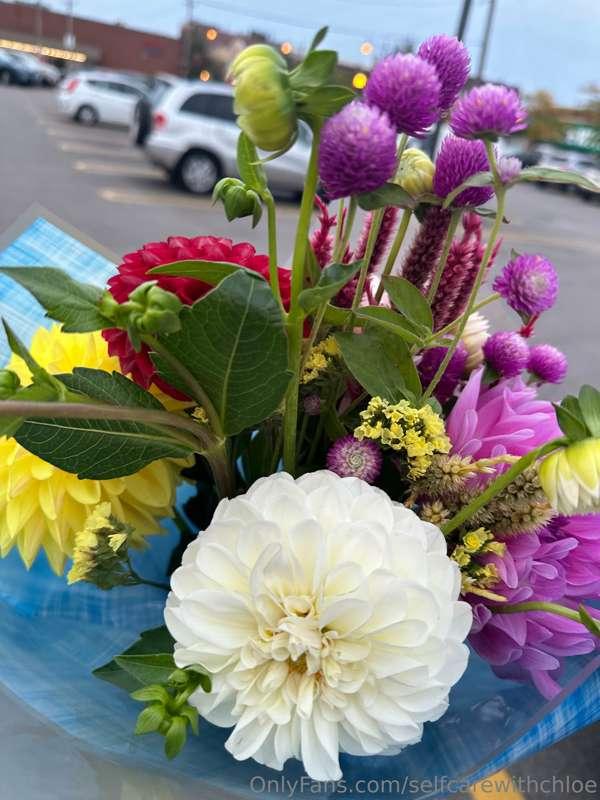 🎵🎶🤍 I can buy myself flowers 💐 😍🎵🎶