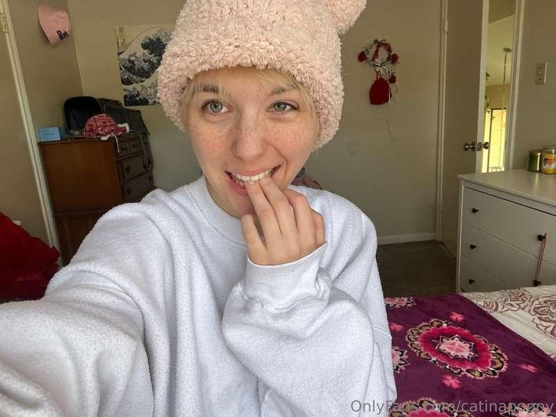 Bundled up waiting for you daddy <3