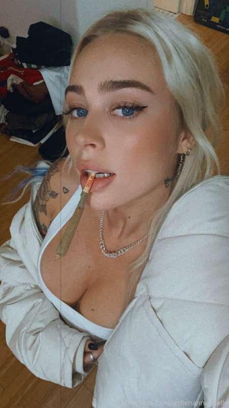 Also, come smoke with me on live at 7:30PST💜
