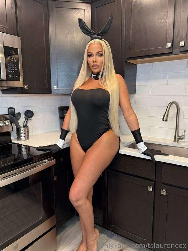 🤍 HORNY BUNNY WANTS TO PLAY 🖤