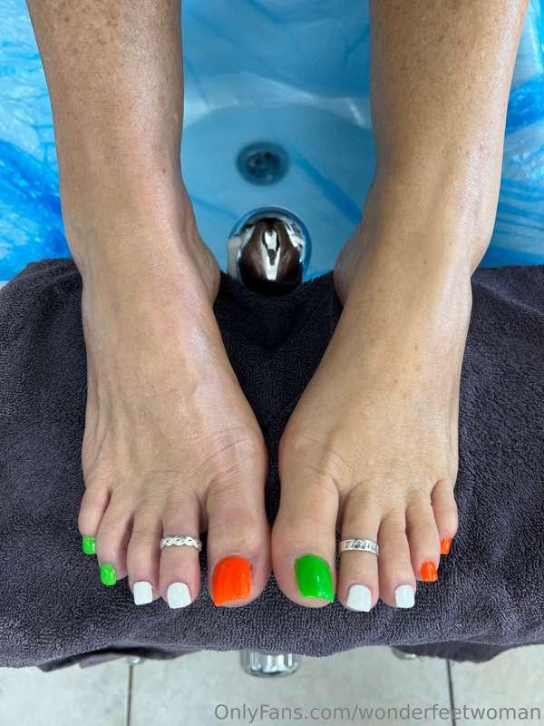 Happy St Patrick’s Day 🇮🇪My Irish pedi! And once I get up an..