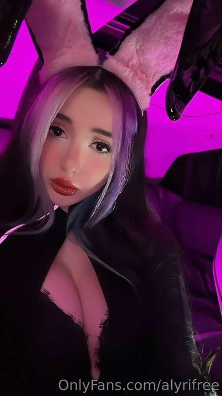 Send me some funny memes <3 I could use a laugh 💕
