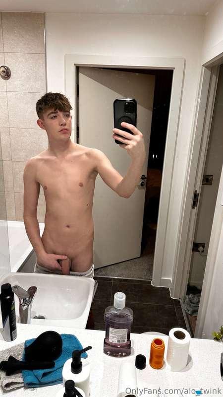 I have a huge load sitting here!😏💦