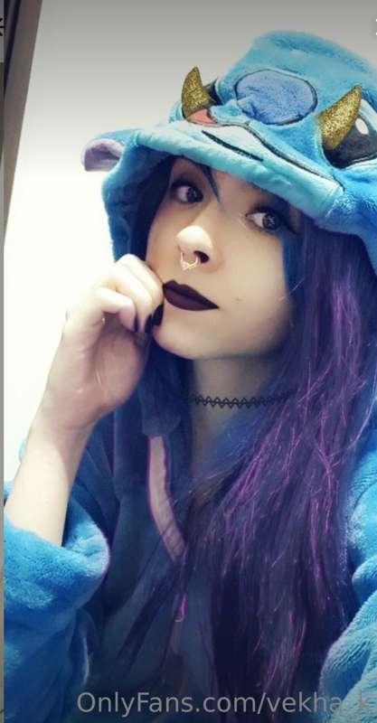 Please I need likes spam, whoever gets the most likes gets m..