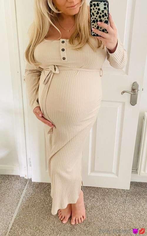 I loved this maternity dress 😍