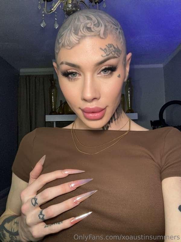 My favorite role? taking control of your dick 😈