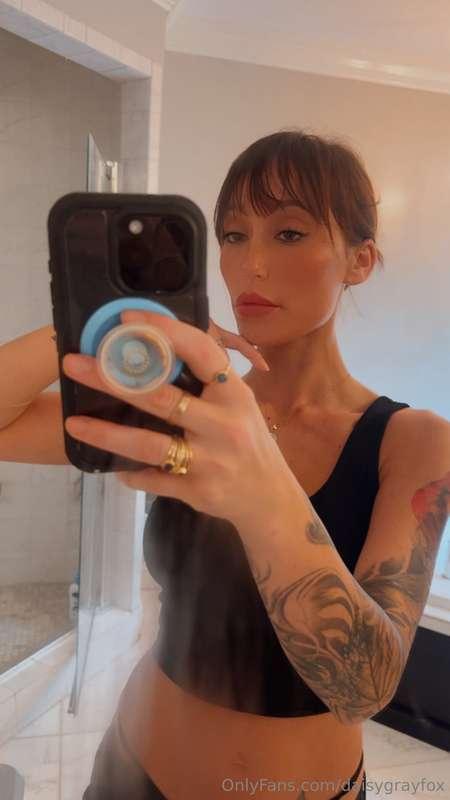 Im so happy you’re here 💕🦋🌼