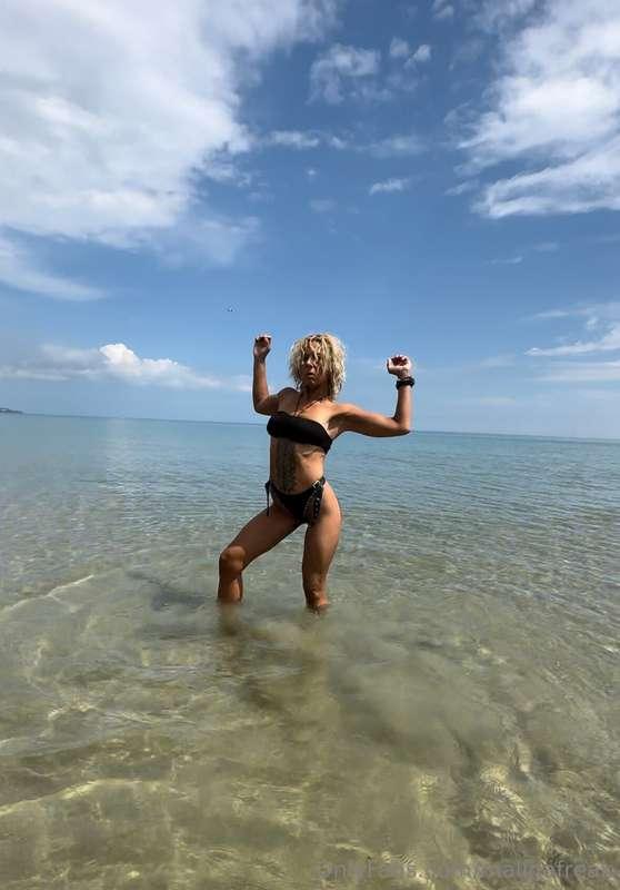 malinafreak image #2