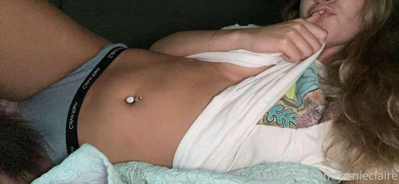Wanna have me all to yourself?? Book a sesh with me!😜