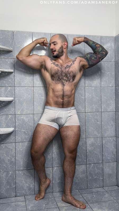 **It's been a while since I took some pics in the shower** 🚿..