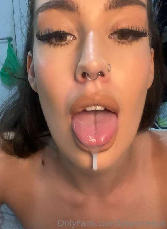 Can I dribble all over your cock? 🤤