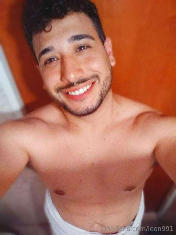 Free subscription 🔥

Hi babe, I’m @matidonato  I’m so happy ..