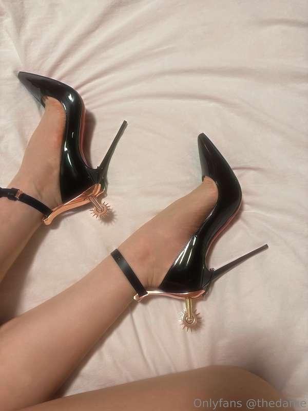 Any louboutin lovers here? 😋