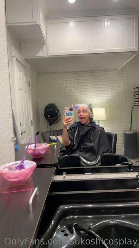 Good morning everyone! Im getting my hair did ☺️ I can’t wai..