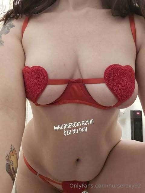 @NurseRoxy92VIP wants to make you cum til your balls are dra..