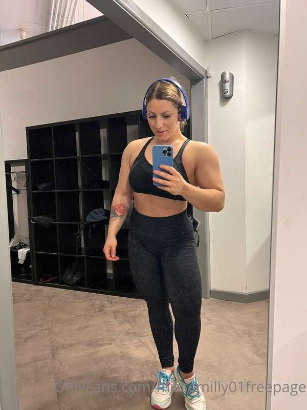 Hey hey 💪 welcome on my page ..u will see training tips,work..
