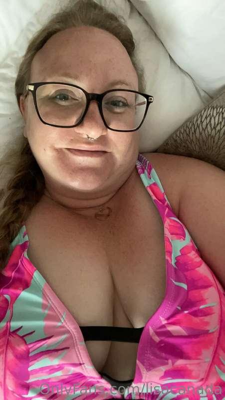 Come swimming with me 👙 🏊‍♀️