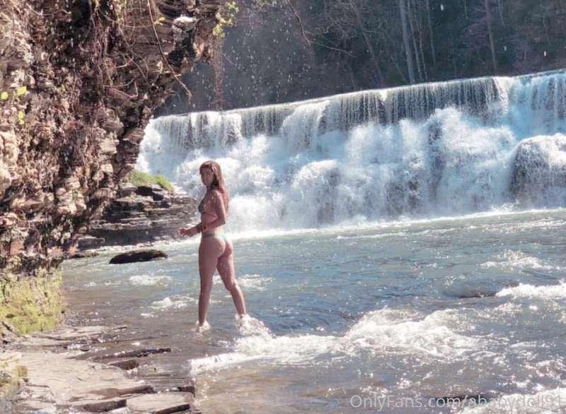🍑💧