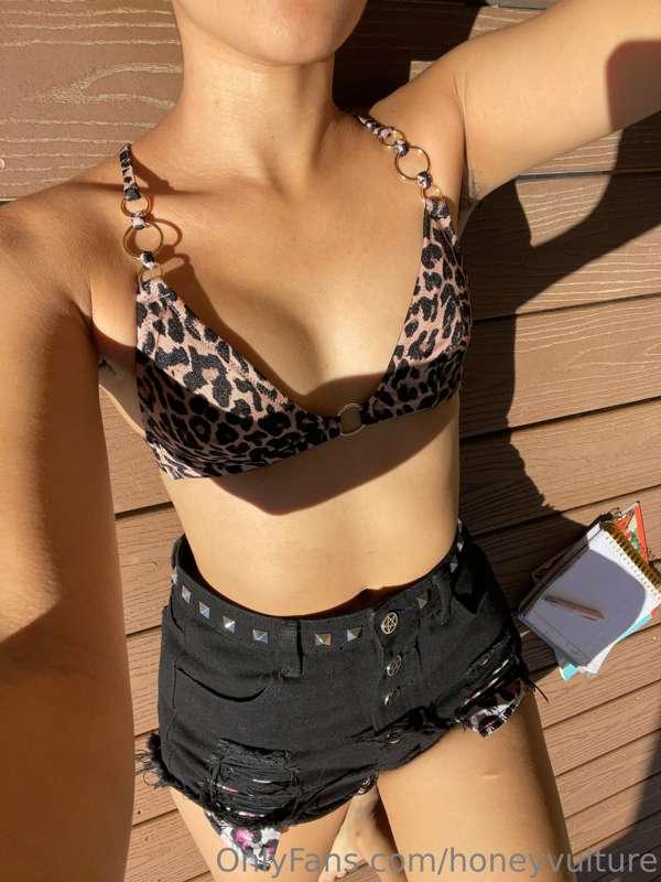 Tanning in the fall >>>>>