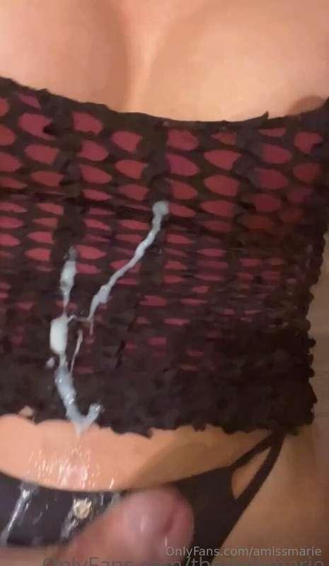 I couldn't help but want to play with my big cock 🥵🍆 watch m..