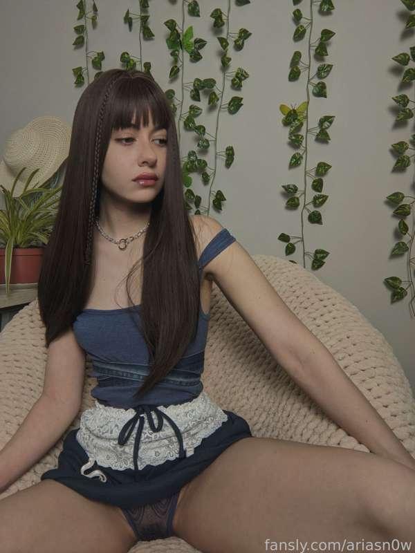 Let's get cozy 🌡️

#goddess #egirl #ariasnow #fyp #freetofollow 
#booty #ass #horny #pussy #boobs #brunette  
