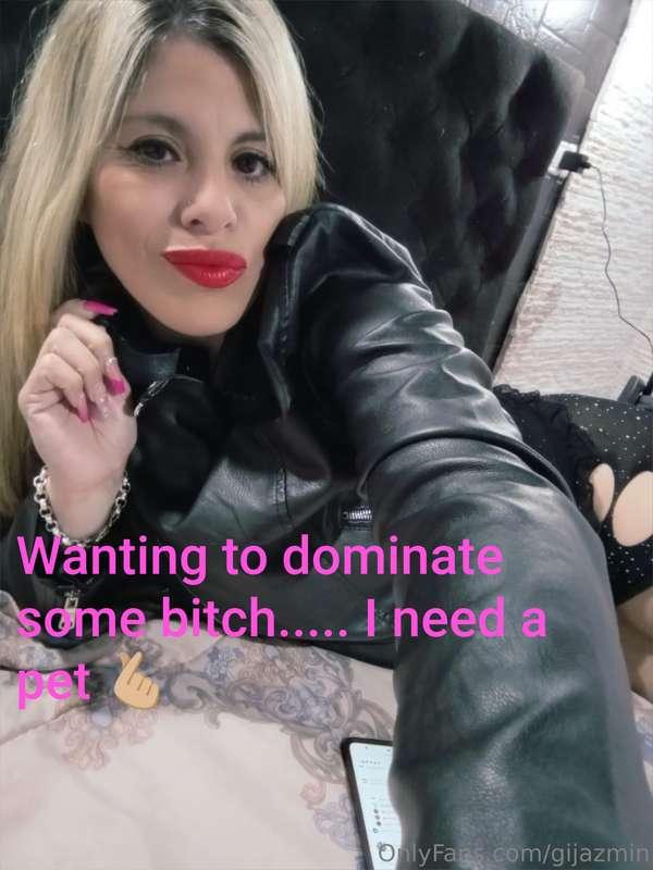 Wanting to dominate a bitch.... Where are my subs? 🫰🏼🫰🏼🫰🏼🫰🏼🫰..