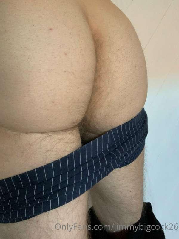 Do you like my hairy ass ?