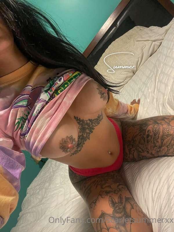 Morning baby 💓🥵 come to bed with me?