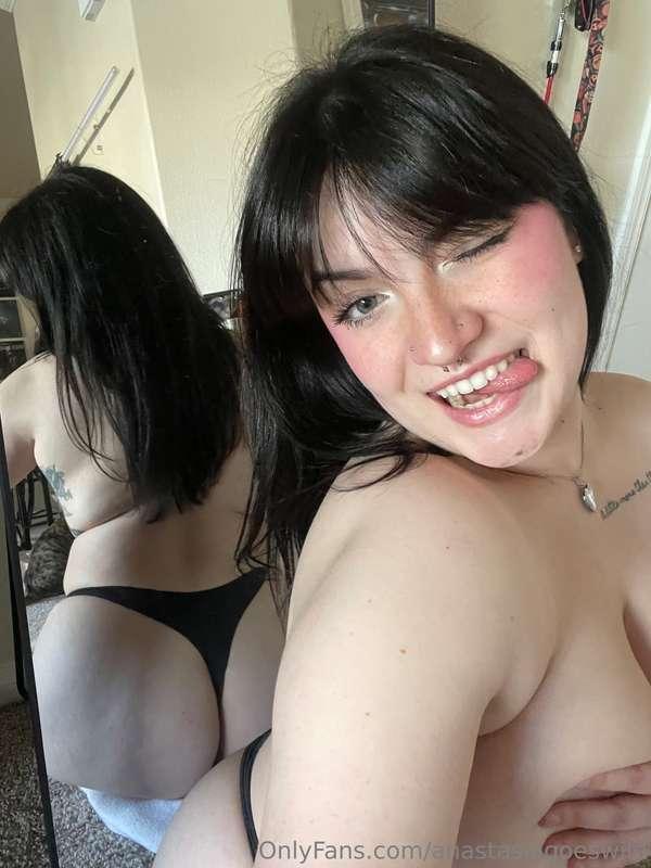 Get behind me and put my hump in its place. 🍑😜