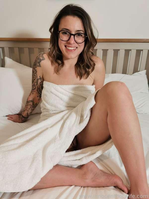 innocenthotwife image #3