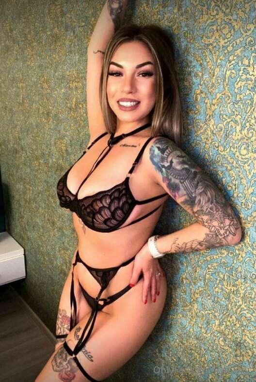 Put your face between my boobs 😈💋
💦FREE PAGE💦FREE PAGE💦FREE ..