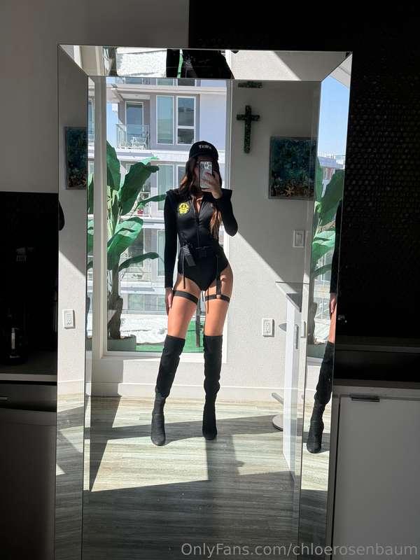 Would you let me arrest youuuu? 😈