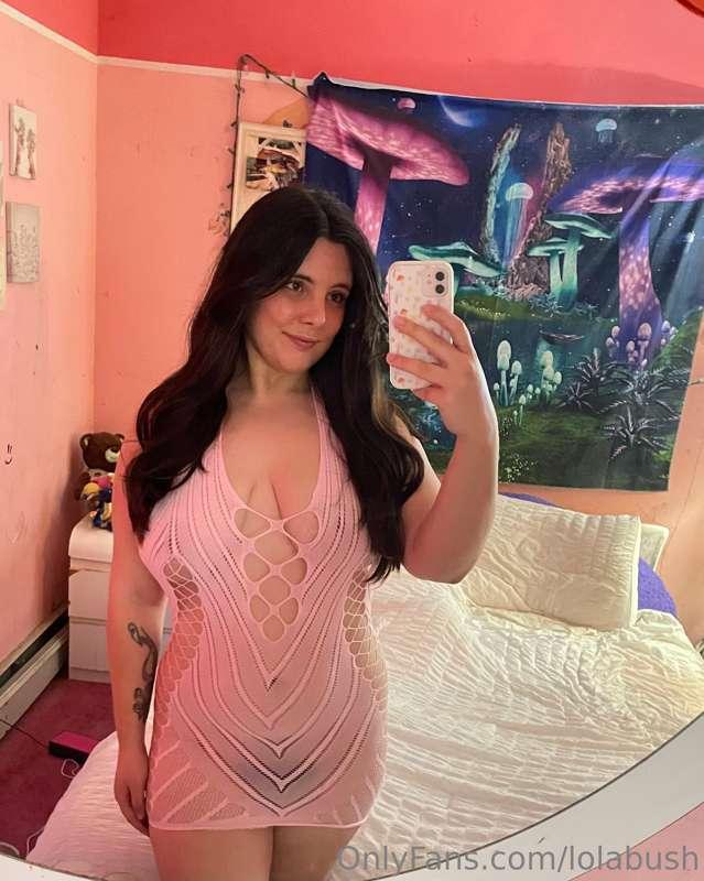 Which one do you like better? From the front or side?😻😈