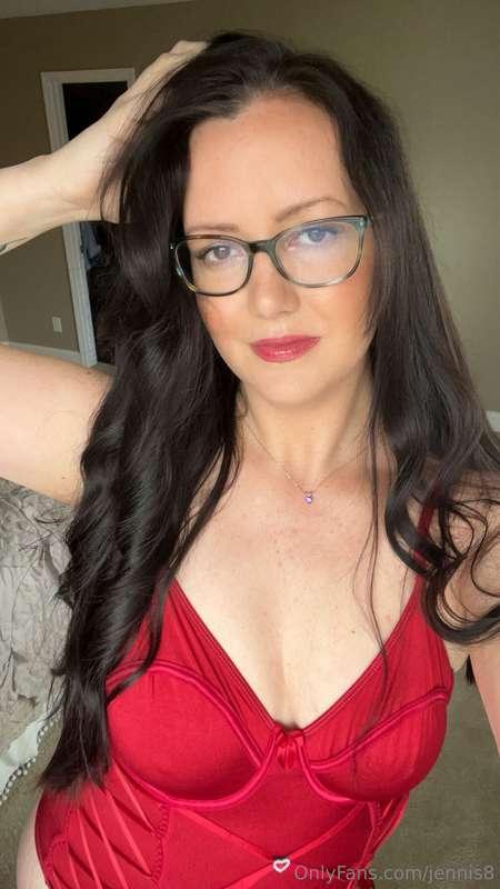 A little fun trifecta: 3 vids, Up close and personal play, f..