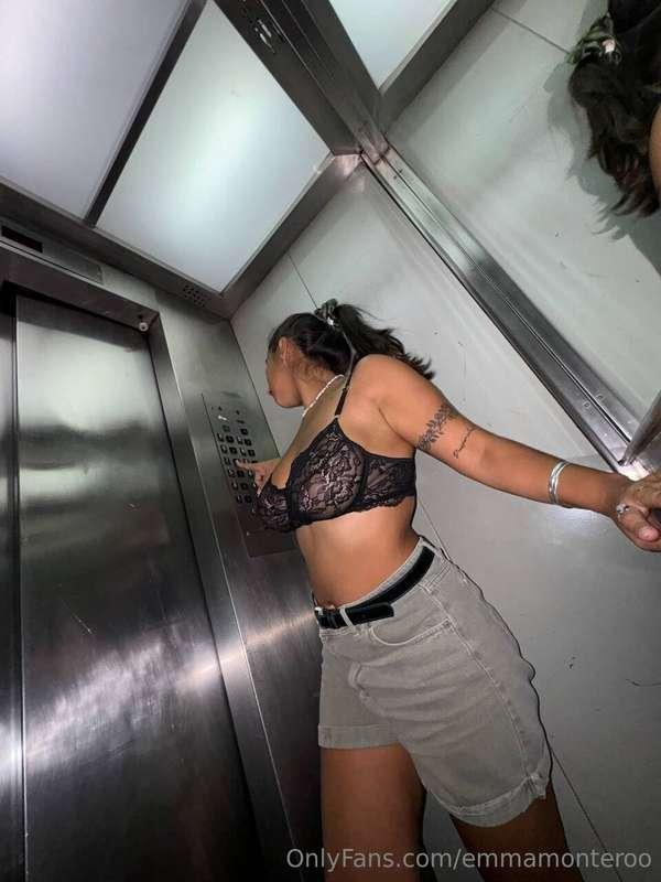 Got stuck in the elevator earlier 🫣

Thought it'd be the sca..