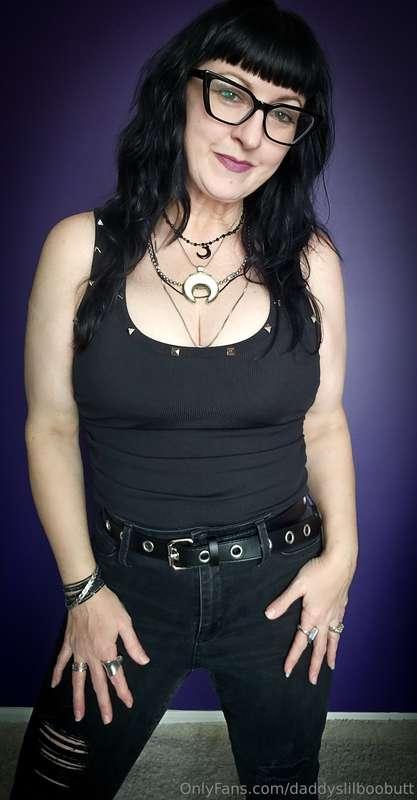 Swipe for tits! 😘