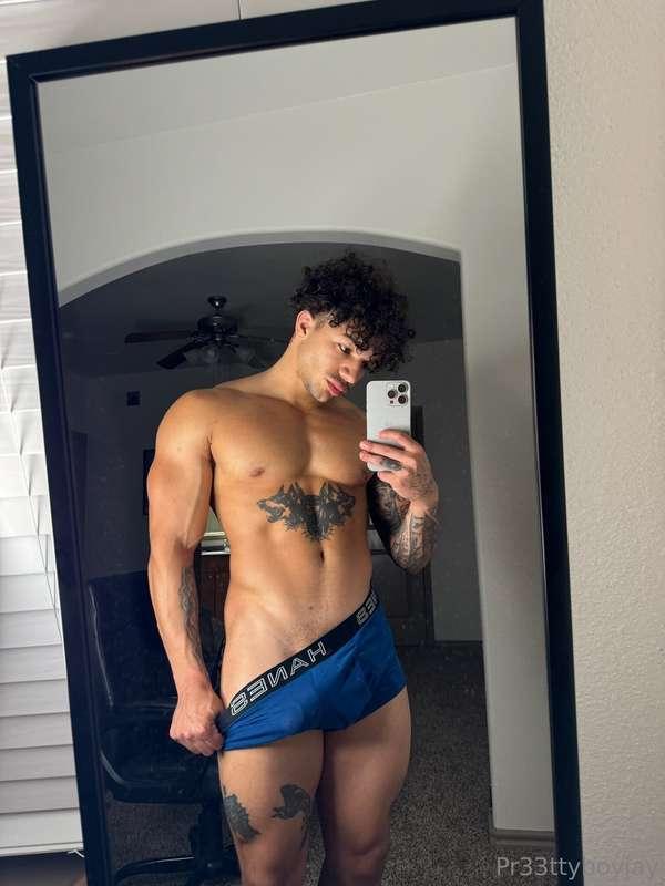 I’m up and I’m throbbing… who’s down to help me out? 😈