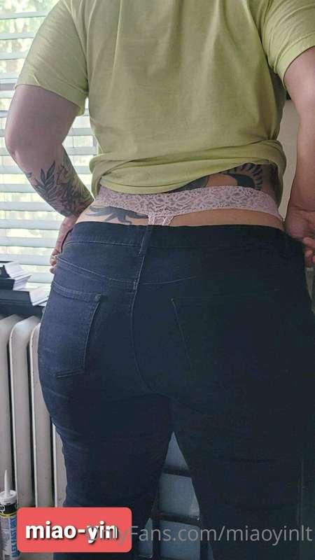 You like this black jeans? 😈🍑/te gusta estos jeans negro?😈🍑
