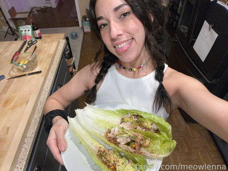 meowlenna image #0