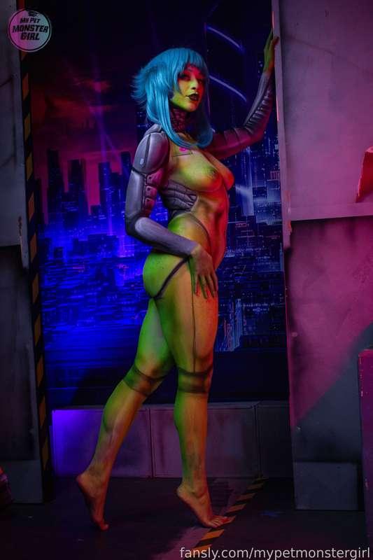 mypetmonstergirl image #4