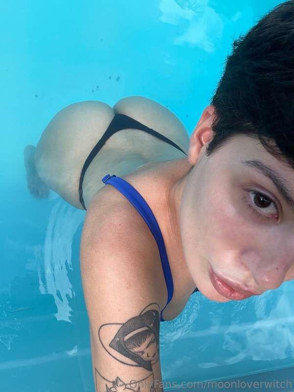💦