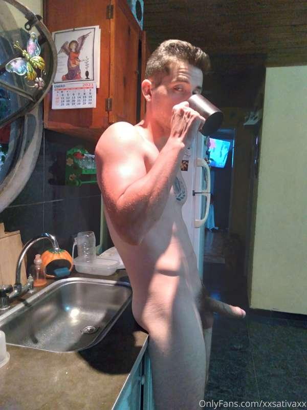 Having breakfast 😈