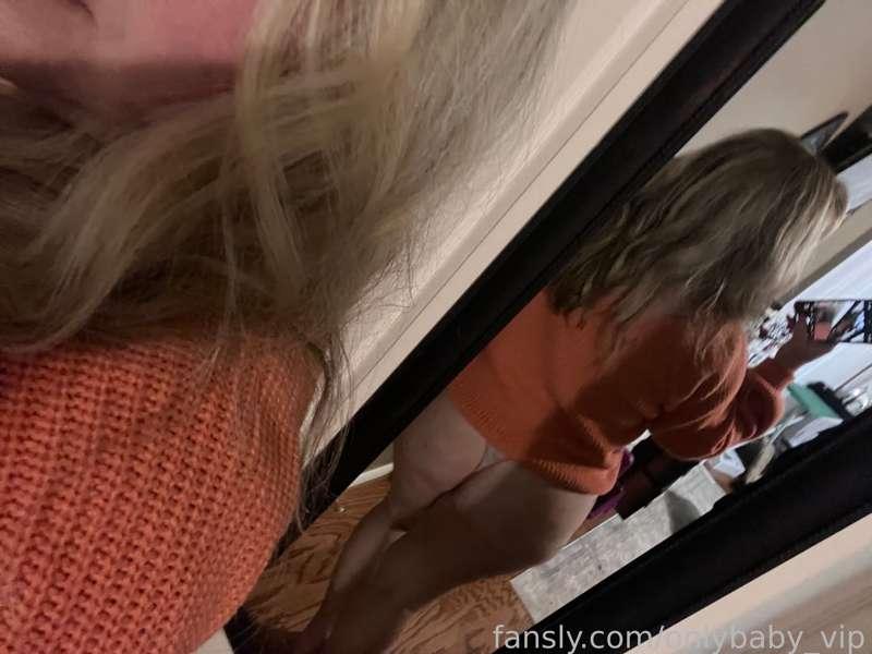 Happy Hump Day 🍑🍑🍑
Cum see more of my ass today in my XXX Library!!!