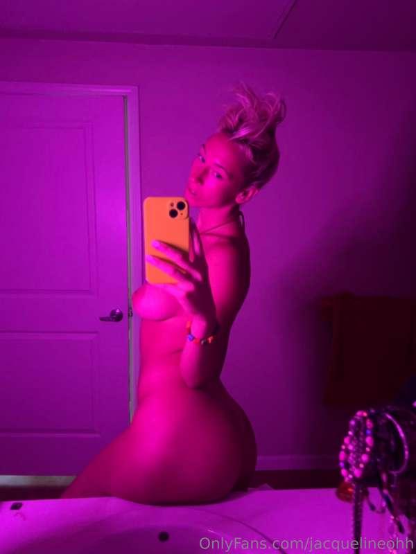 Blonde Jackie