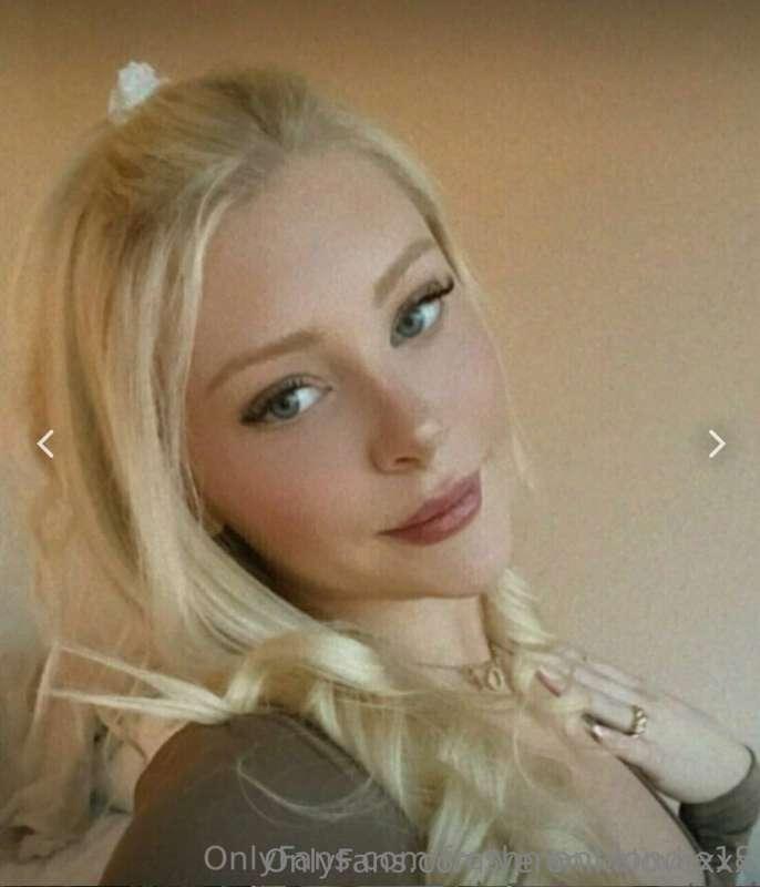 🤩SEXIEST EIGHTEEN YEAR OLD ON OF! 🤩 @freshmanblondie18
She’s..