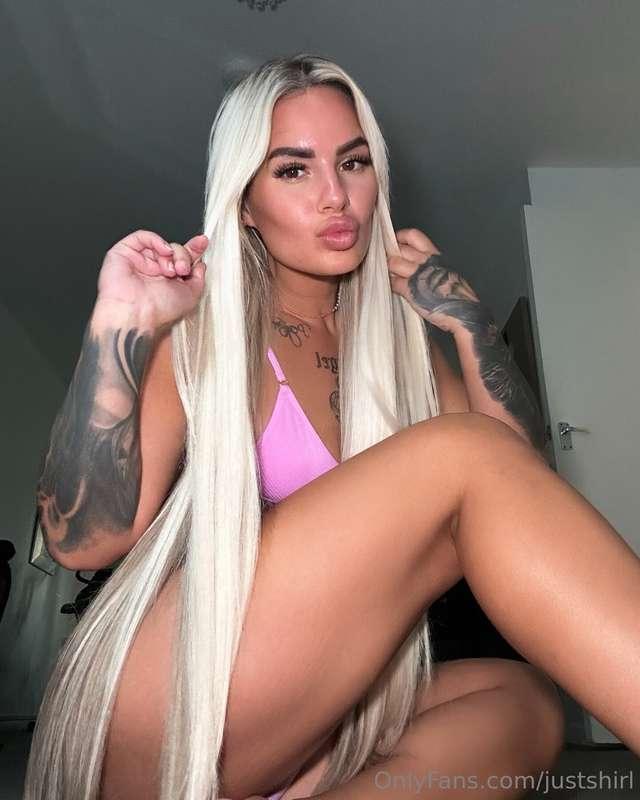 Fresh faced 🩷🩷😘Got some extremely hot and very rough anal fo..
