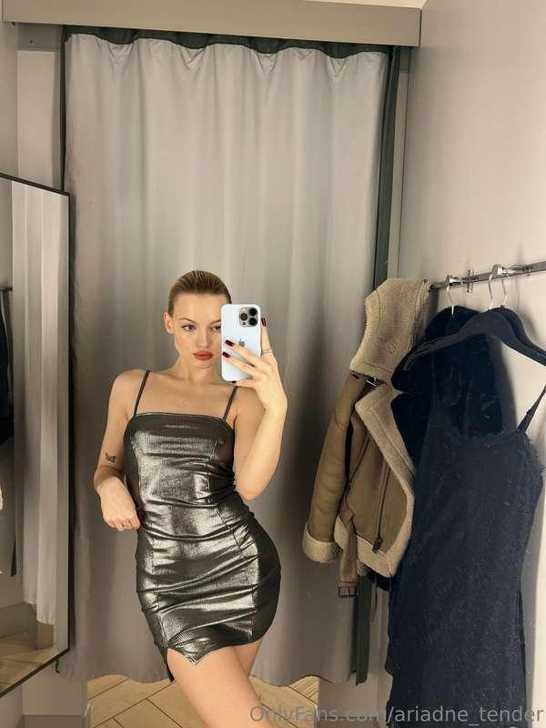 Does this dress accentuate my figure, or highlight what you ..