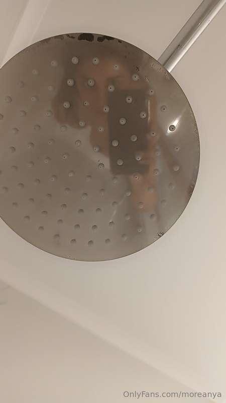 I just love a nice shower 😝😘