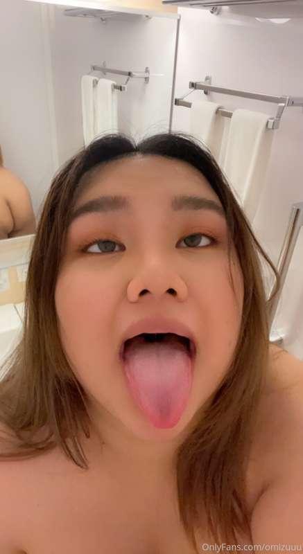 kiss me before you fuck my mouth
