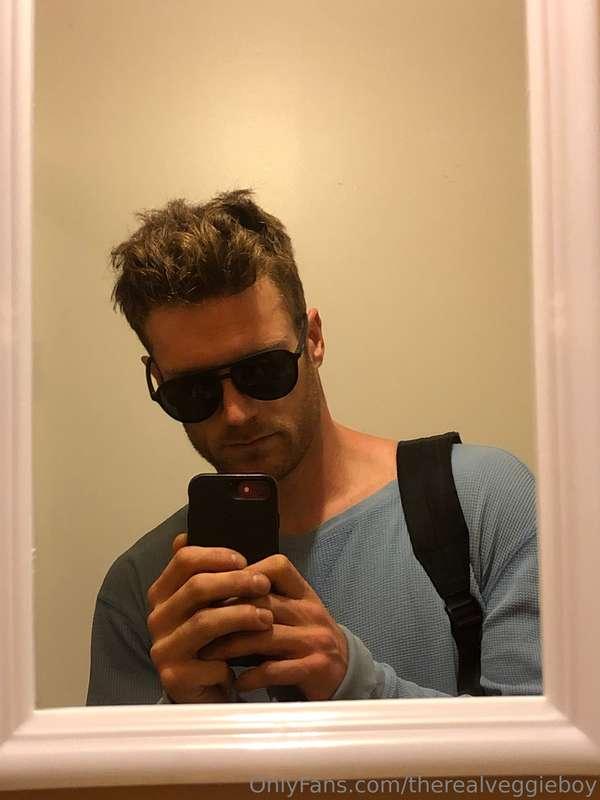 A somewhat old picture of me where I look kinda haggard , bu..